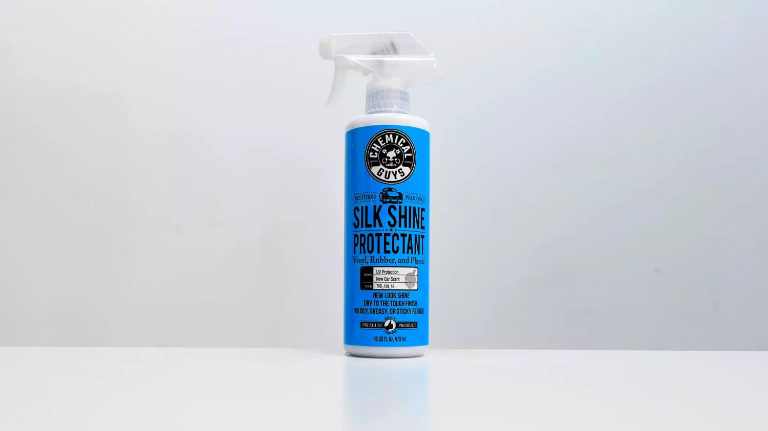 chemical guys silk shine sprayable dressing review Amazon.com: Chemical Guys Silk Shine Spray-able Dry-To-The-Touch Dressing  and Protectant for Tires, Trim, Vinyl, Plastic and More, Safe for Cars,  Trucks, Motorcycles, RVs & More, 32 fl oz : Automotive