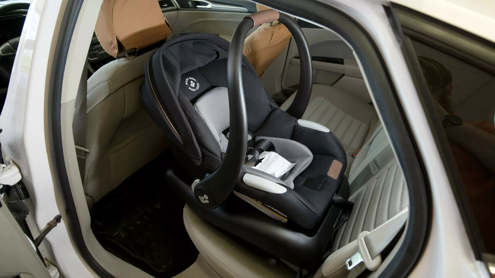M1_car seat_Maxi Micro Luxe_2